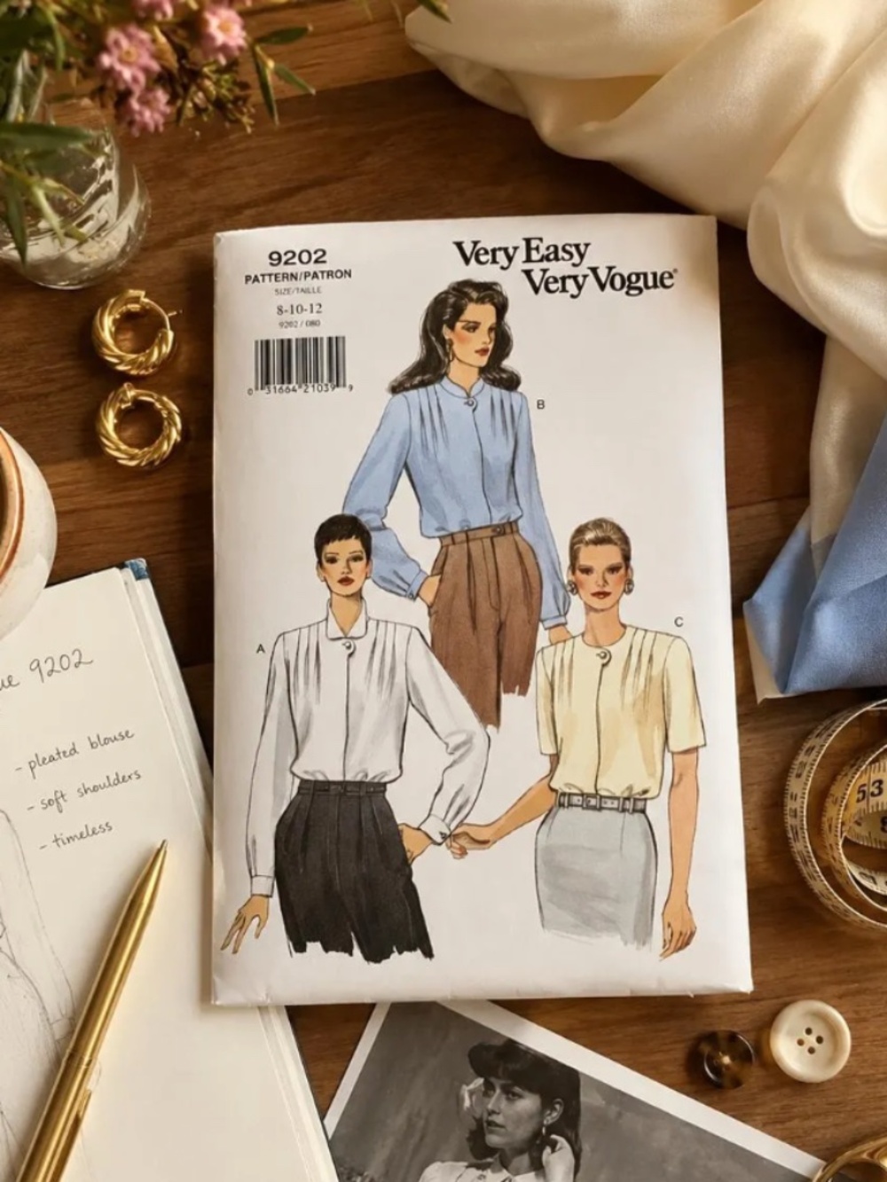 Vogue Sewing Pattern 9202 / Shirt Blouse Pattern / 1990s / Size 12 Bust 34